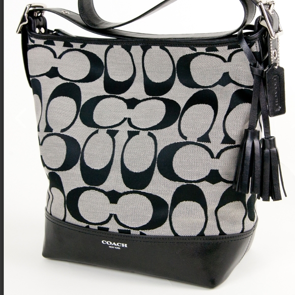 Coach Handbags - Authentic Coach Purse in excellent used condition.